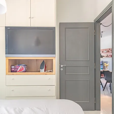 Sylvie Comfort Living