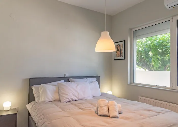 Sylvie Comfort Living *